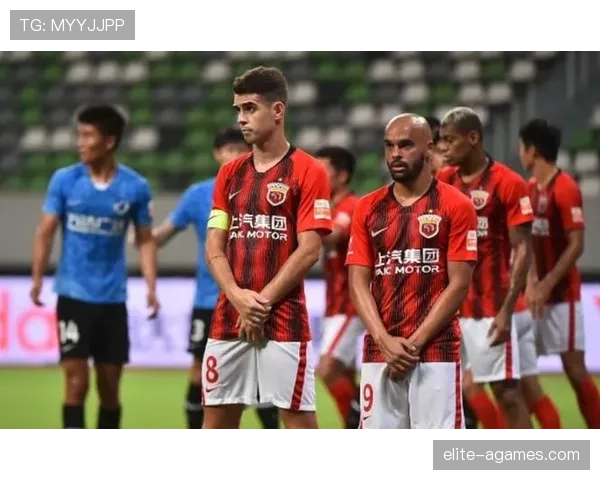 主导前插撕开后防，保利尼奥本季较上季更前移